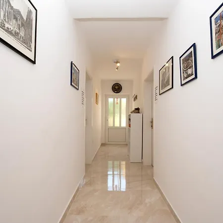 Lavender 3* سبليت