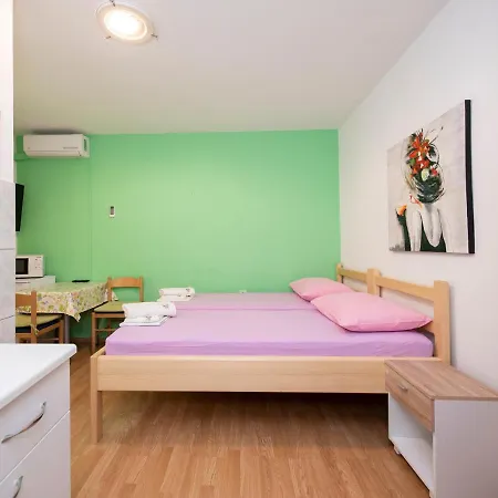 Studios Lavender Guest house 3*